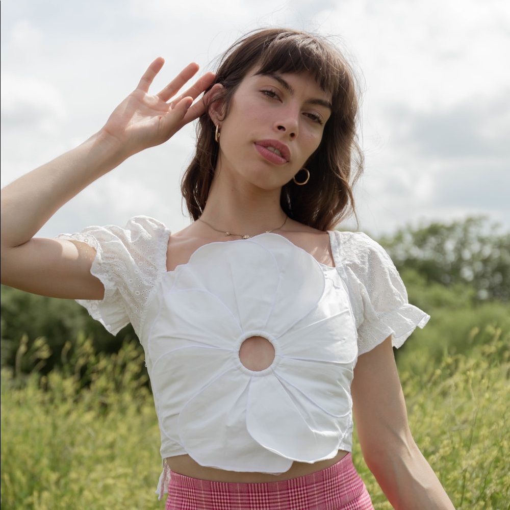 House of sunny white eyelet flower top